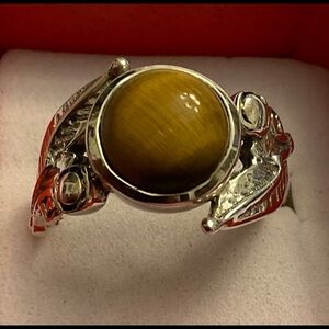 Sterling silver tiger’s eye ring